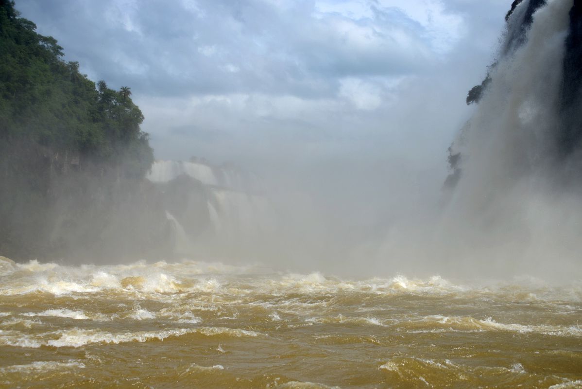 26 Rapids Stop The Way To Garganta Del Diablo Devils Throat Area From The Brazil Iguazu Falls Boat Tour